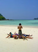 แมงมุมร้อยขา หาดไม้งาม อ่าวไม้งาม อุทยานแห่งชาติหมู่เกาะสุรินทร์